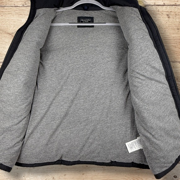 ABERCROMBIE FITCH Quilted Puffer Vest Black Removable‎ Faux Fur Hood Womens XL - Picture 8 of 12